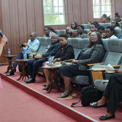 2 Ms Helen King On Metorship To Our Students At Sawia Auditorium
